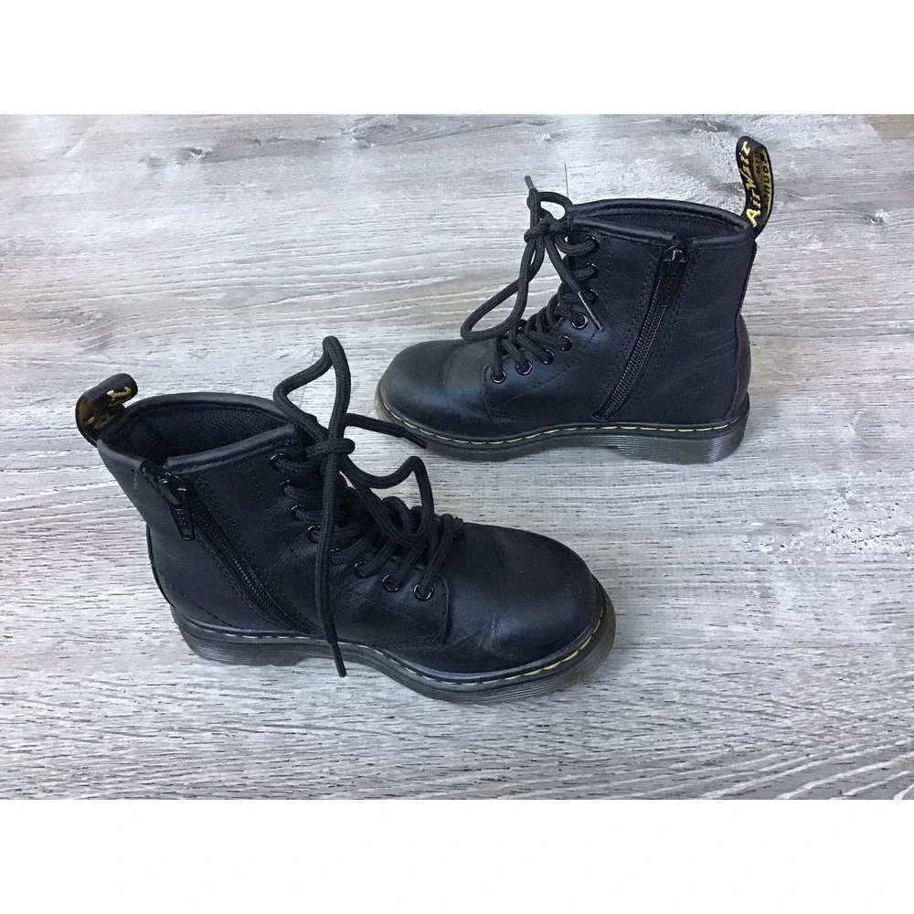 Dr. Martens Black Matte J Youth Combat Youth Size 11 Boots Ankle Boot 1460